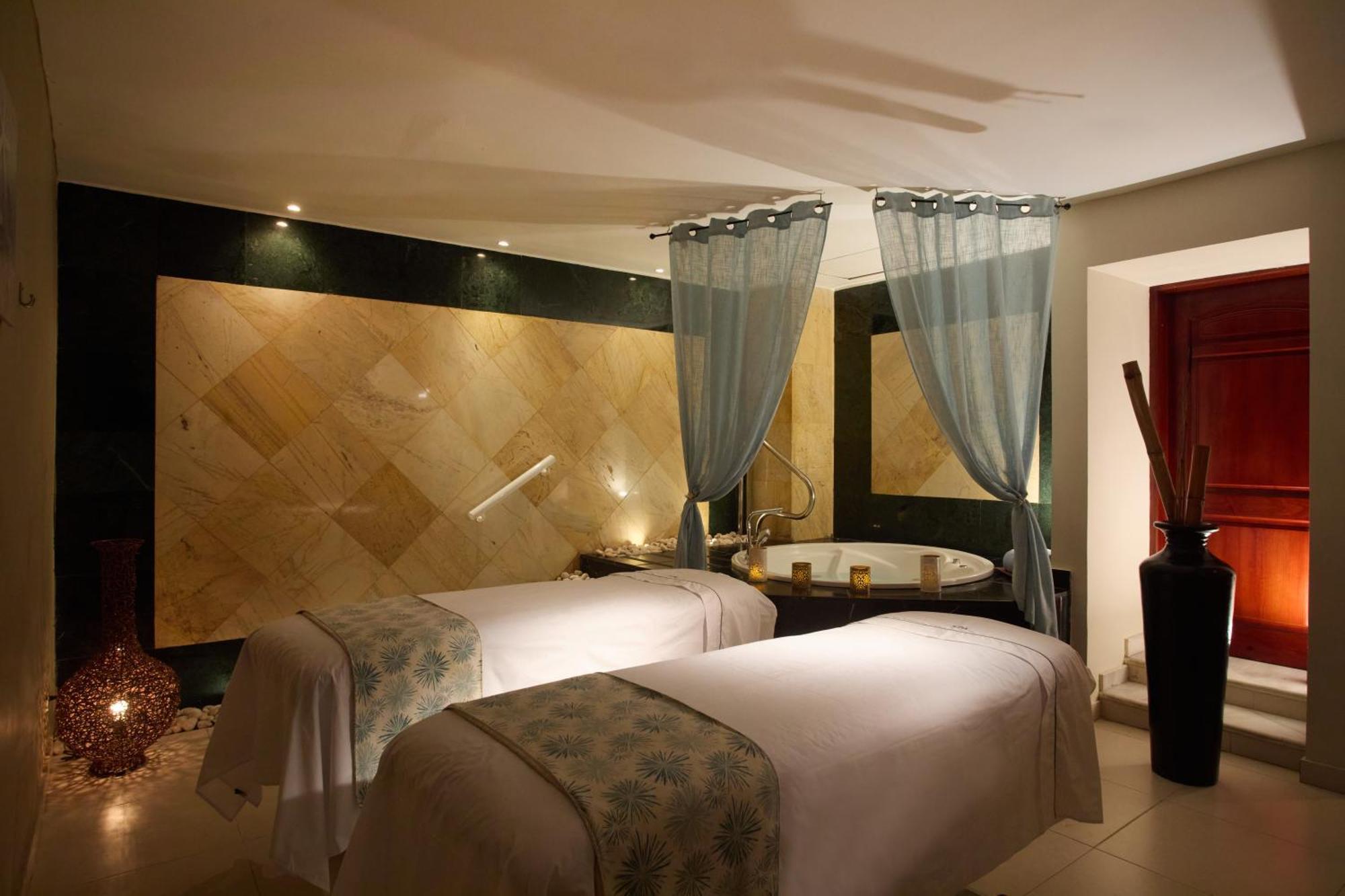 Bahia Principe Luxury Runaway Bay (Adults Only) Eksteriør bilde